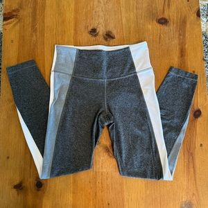 🤍Colorblock Athleta Leggings!